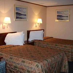 Double Room Two Double Beds Non-Smoking